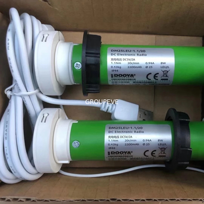 Un bon prix. Moteur 25mm tubulaire à télécommande pour les abat-jour de rouleau IP44 en ligne