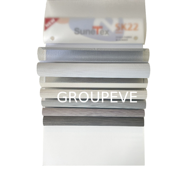 Un bon prix. Tissu en rouleaux transparents couverts de volets de fenêtre, de nuances de tissu par la cour en ligne