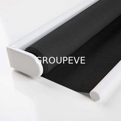 Un bon prix. 1% d'ouverture Rétractable au feu Ombres solaires à rouleaux avec filtrage de la lumière Tissu écran solaire en polyester pour fenêtres en ligne